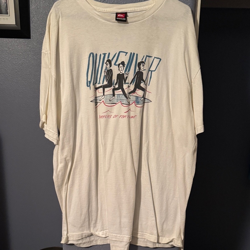 Quiksilver Cream Graphic Tee with Blue and Pink Accents